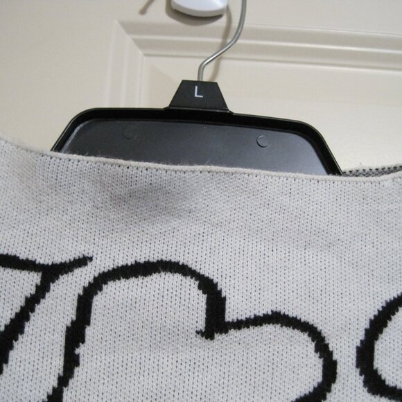 Tahari White and Black Heart Pattern Turtleneck Sweater - Picture 4 of 6